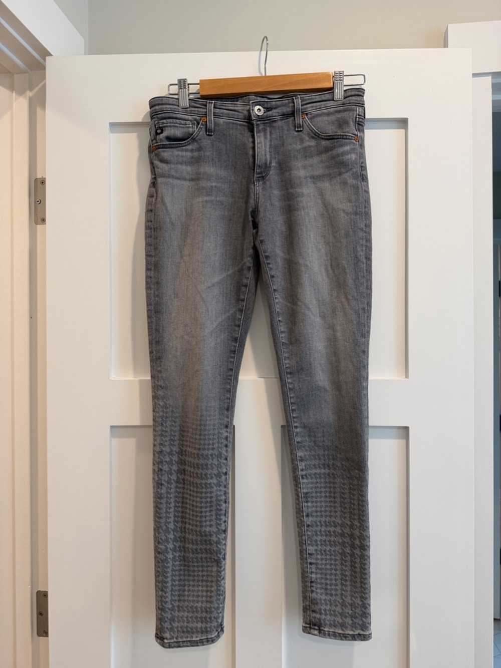 AG Adriano Goldschmied The Legging Ankle super skinny ankle size 28R